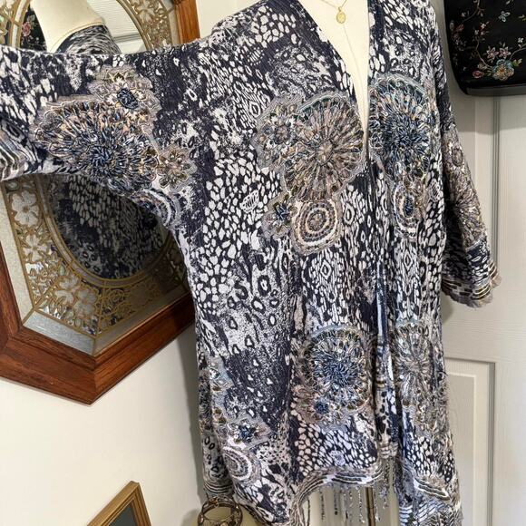 Soft Surroundings Blue & White Knit Boho Pattern Beaded Kimono Wrap W Fringe OS - Picture 3 of 8